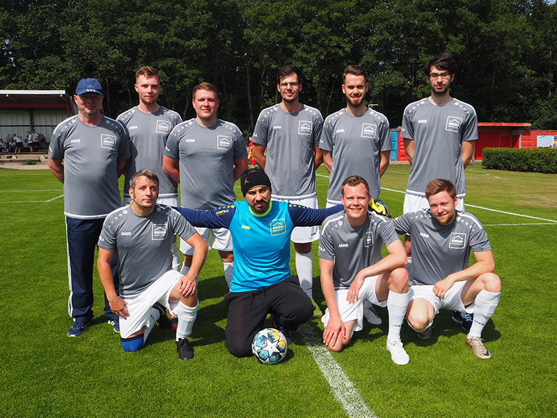 Mannschaft der Brebau beim Fußballturnier .