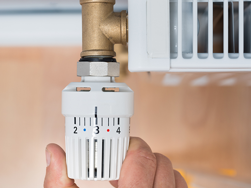Heizungsthermostat auf Stufe 3 stehend.